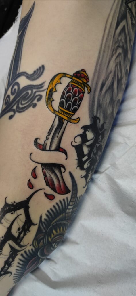 Dagger P