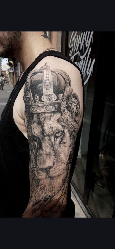 Roi lion, cicatrisé