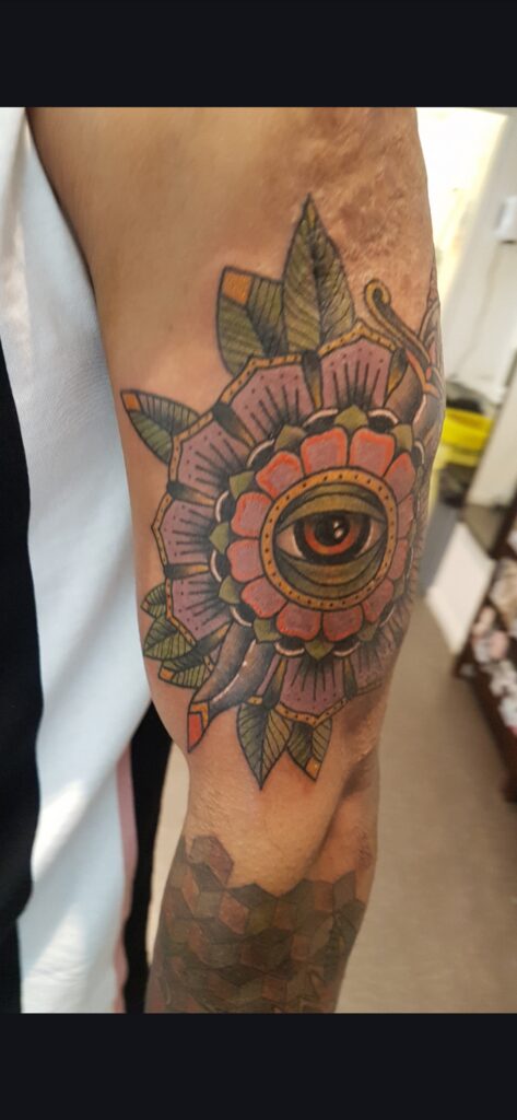 Dagger eye